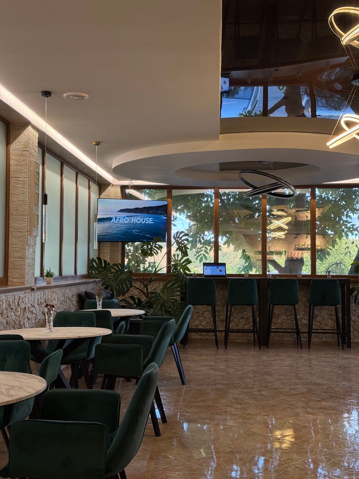 Cafenea La Izvor photo 2