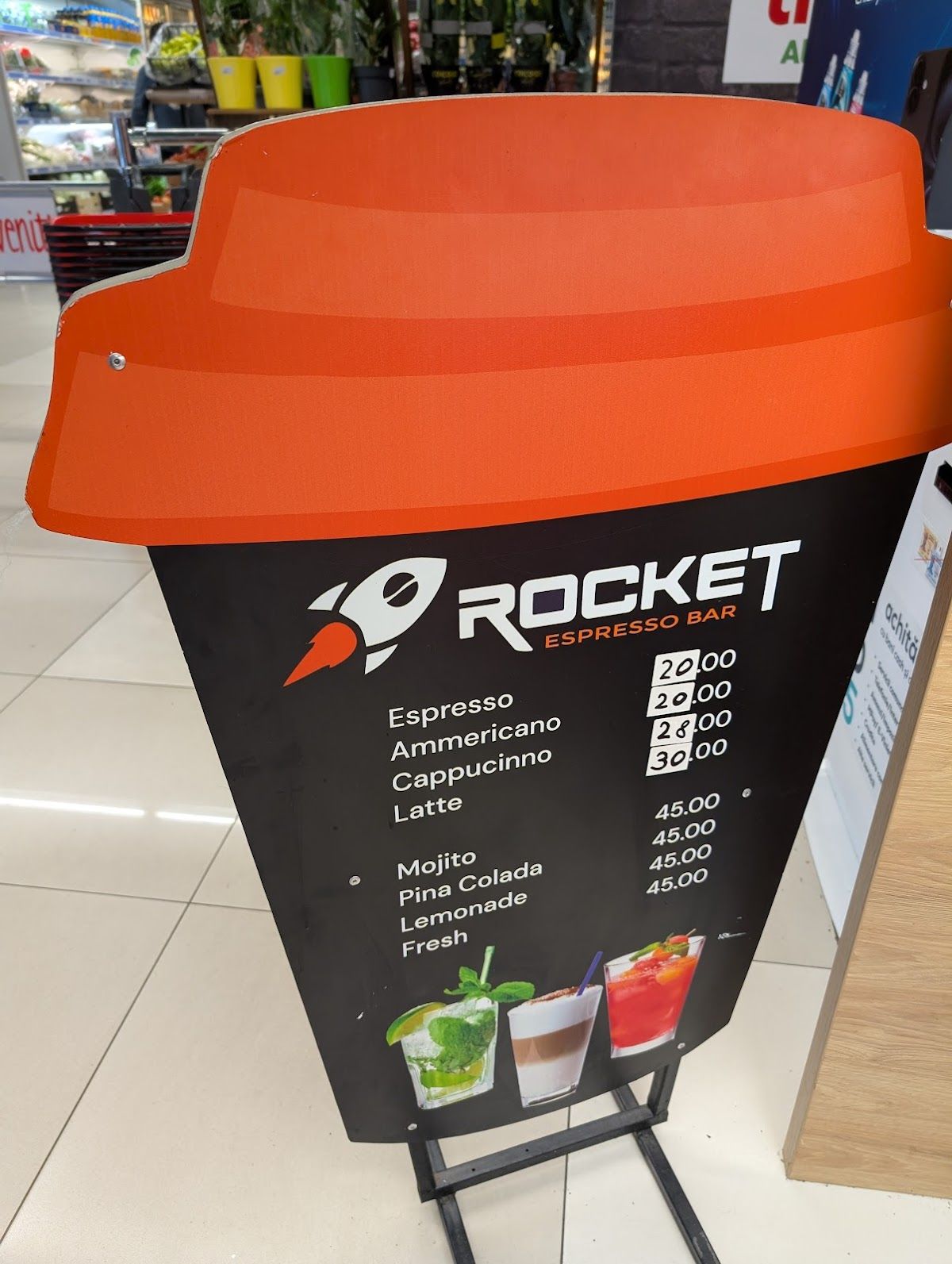 Rocket cafe photo 4