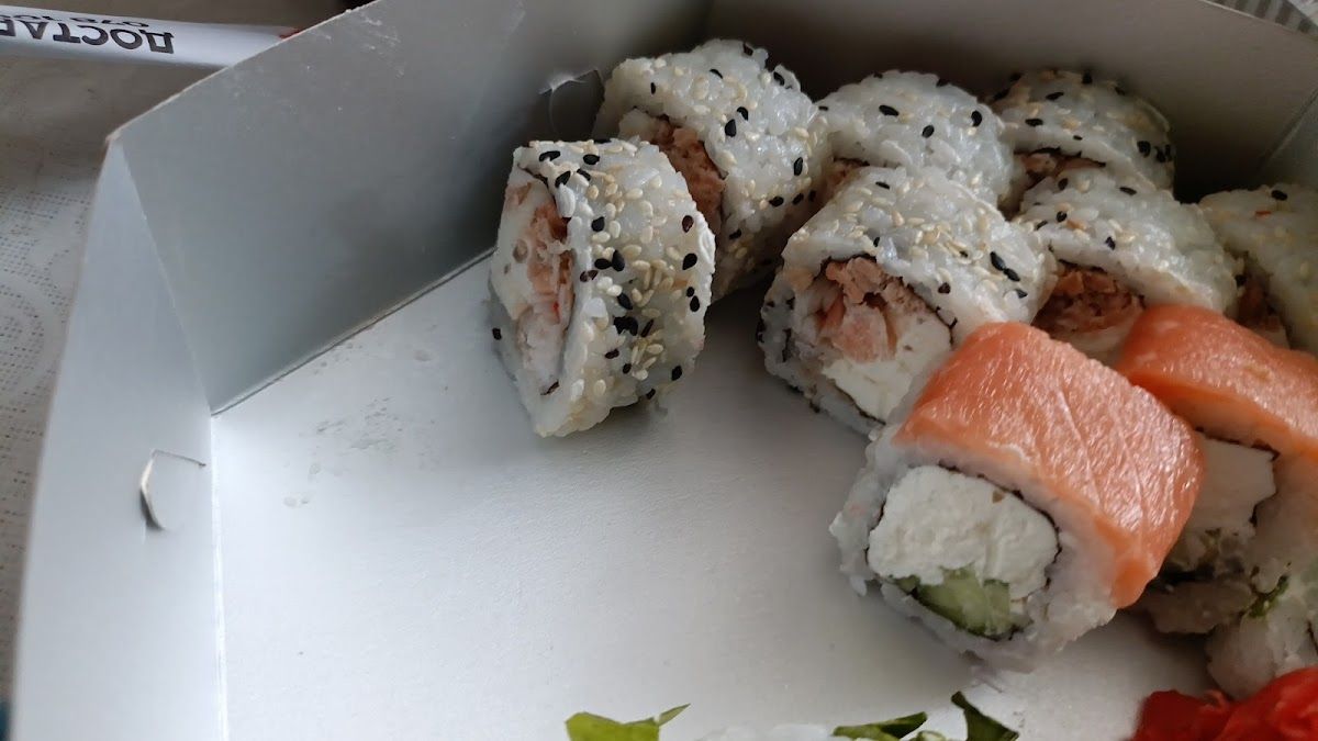 Samurai Sushi & Rolls (Local Discounter) photo 3