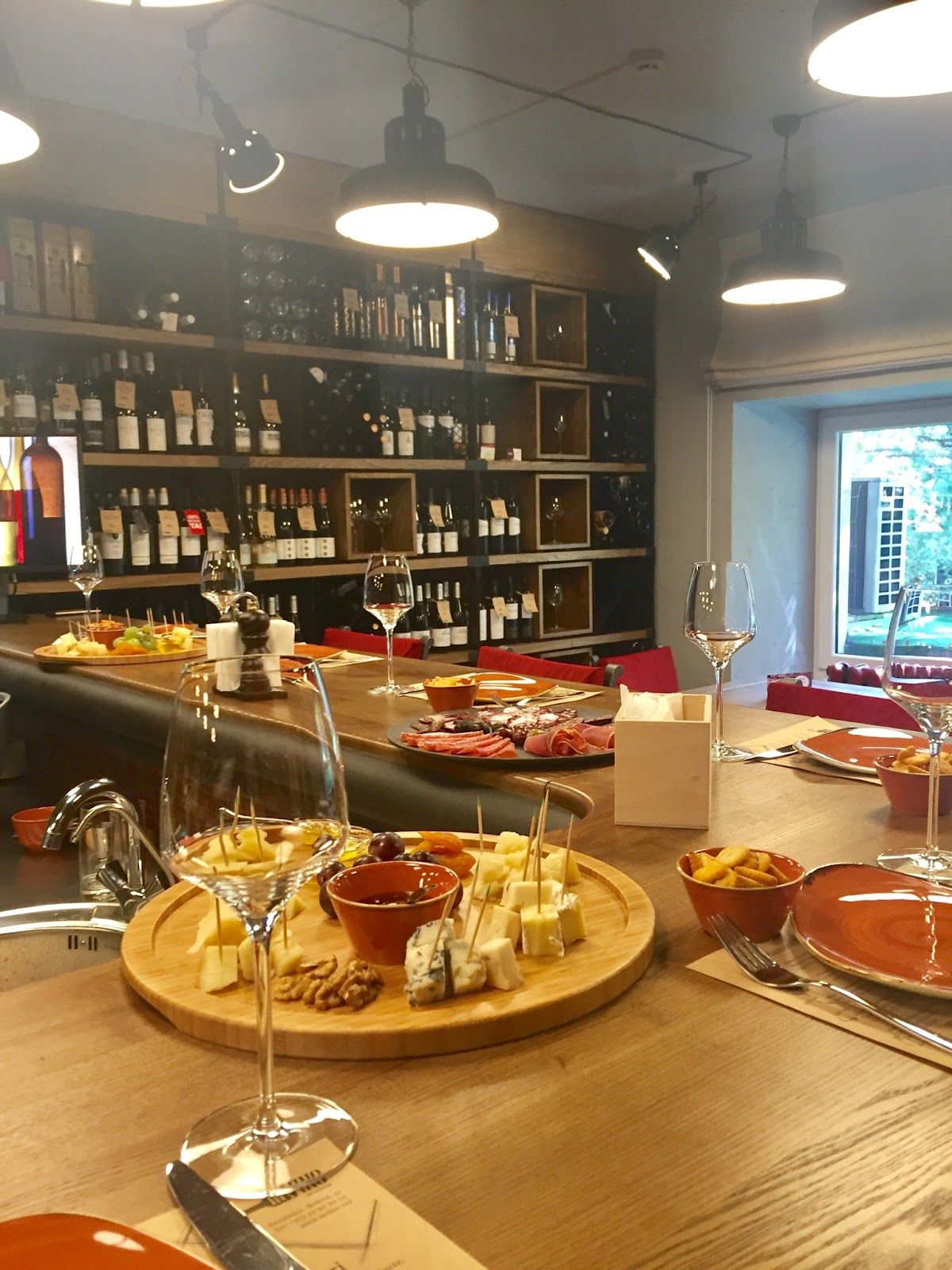 Invino Enoteca photo 3