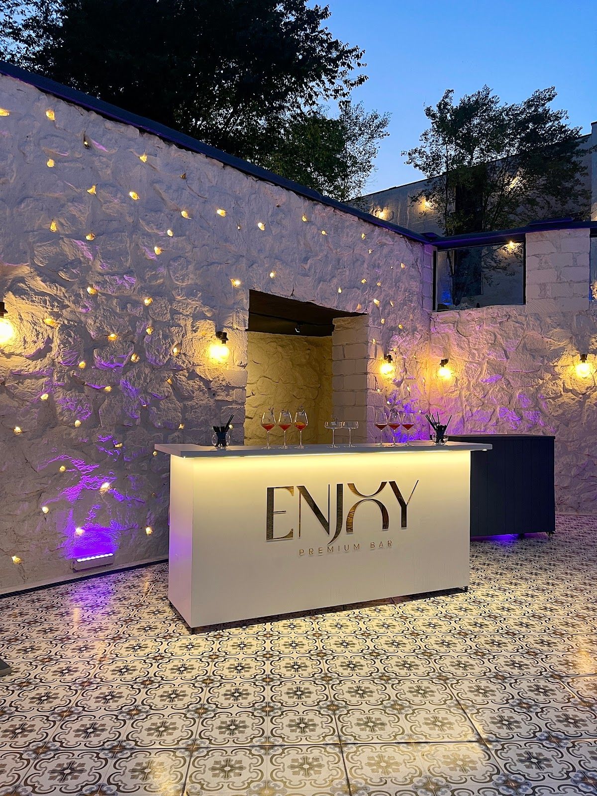 Enjoy Bar photo 4