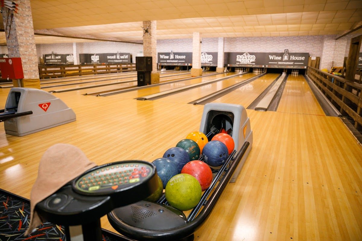 Django Club Bowling photo 4
