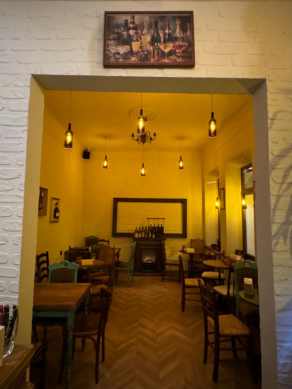 Topit Turnat Wine BAR photo 3