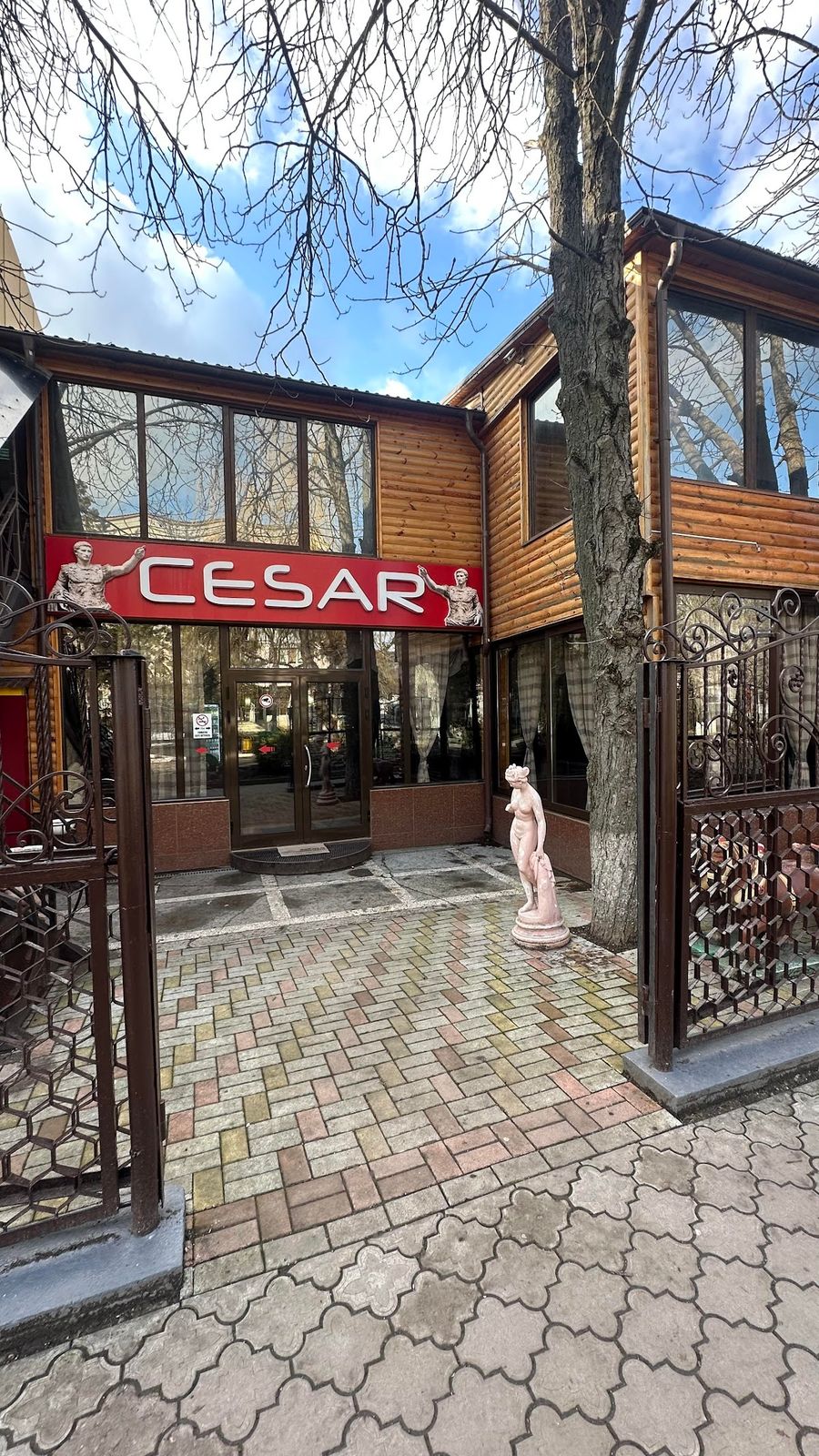 Cesar Gastrobar photo 1