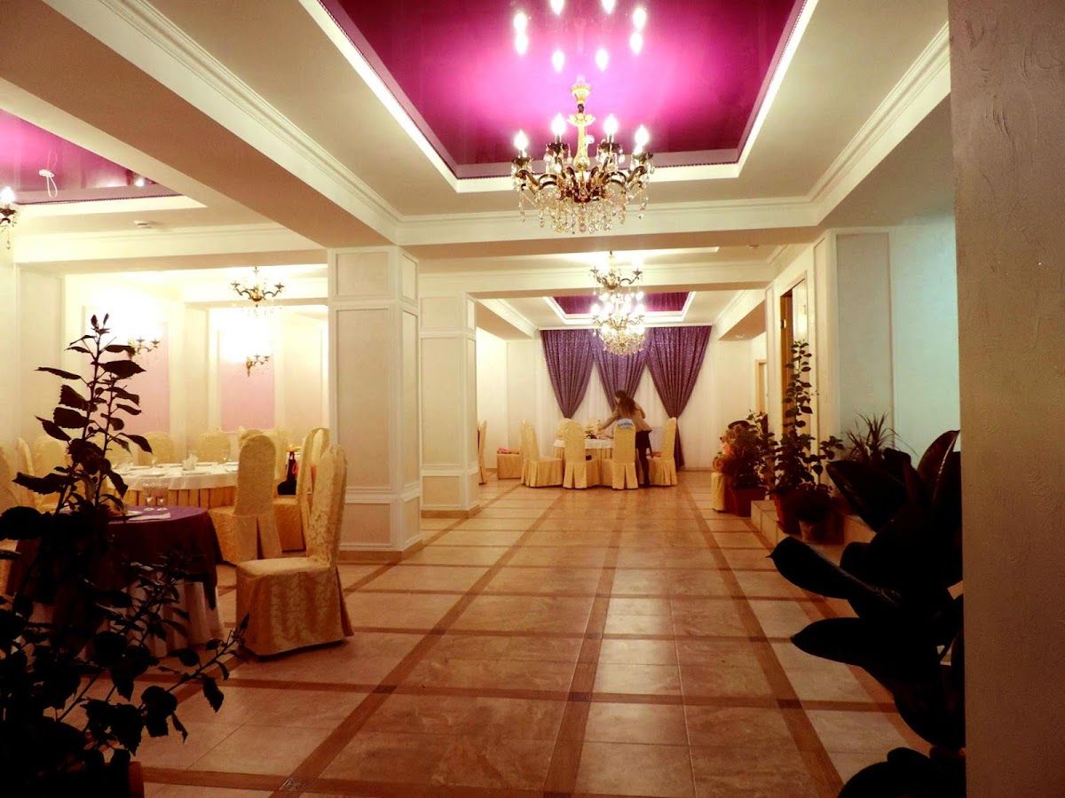 Restaurantul La Trei Frați photo 1