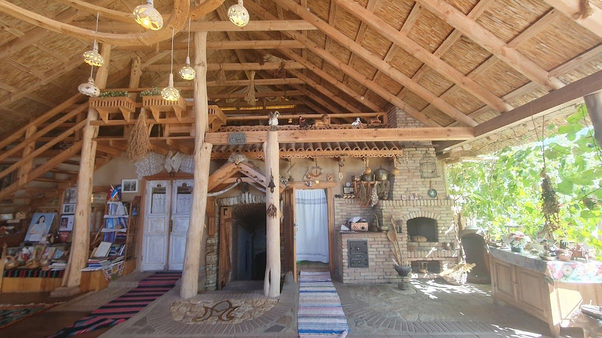 Restaurant "Favorit" Moroi Ltd photo 3