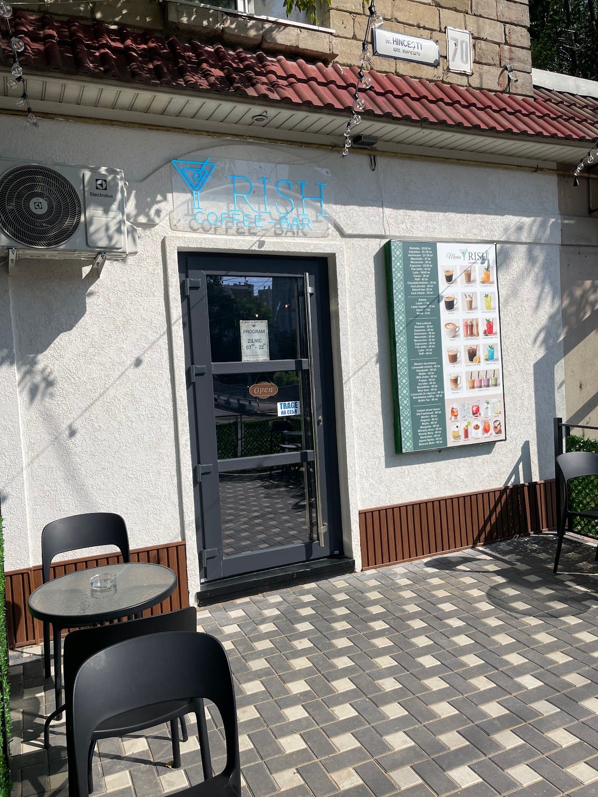 YRISH Coffee-Bar photo 3