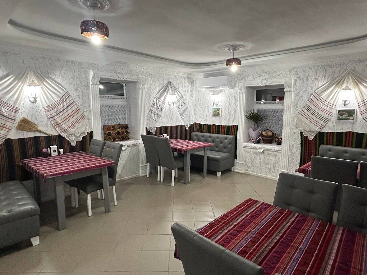 Gustul Traditional