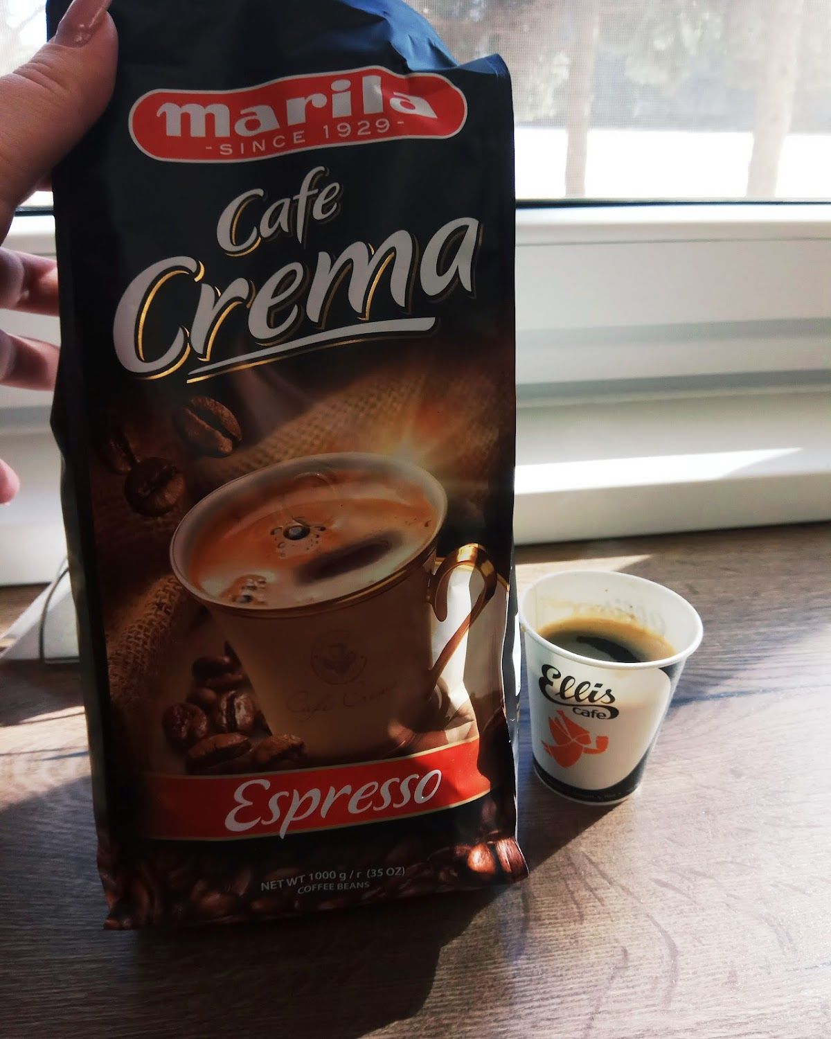 Cafenea Ellis photo 2