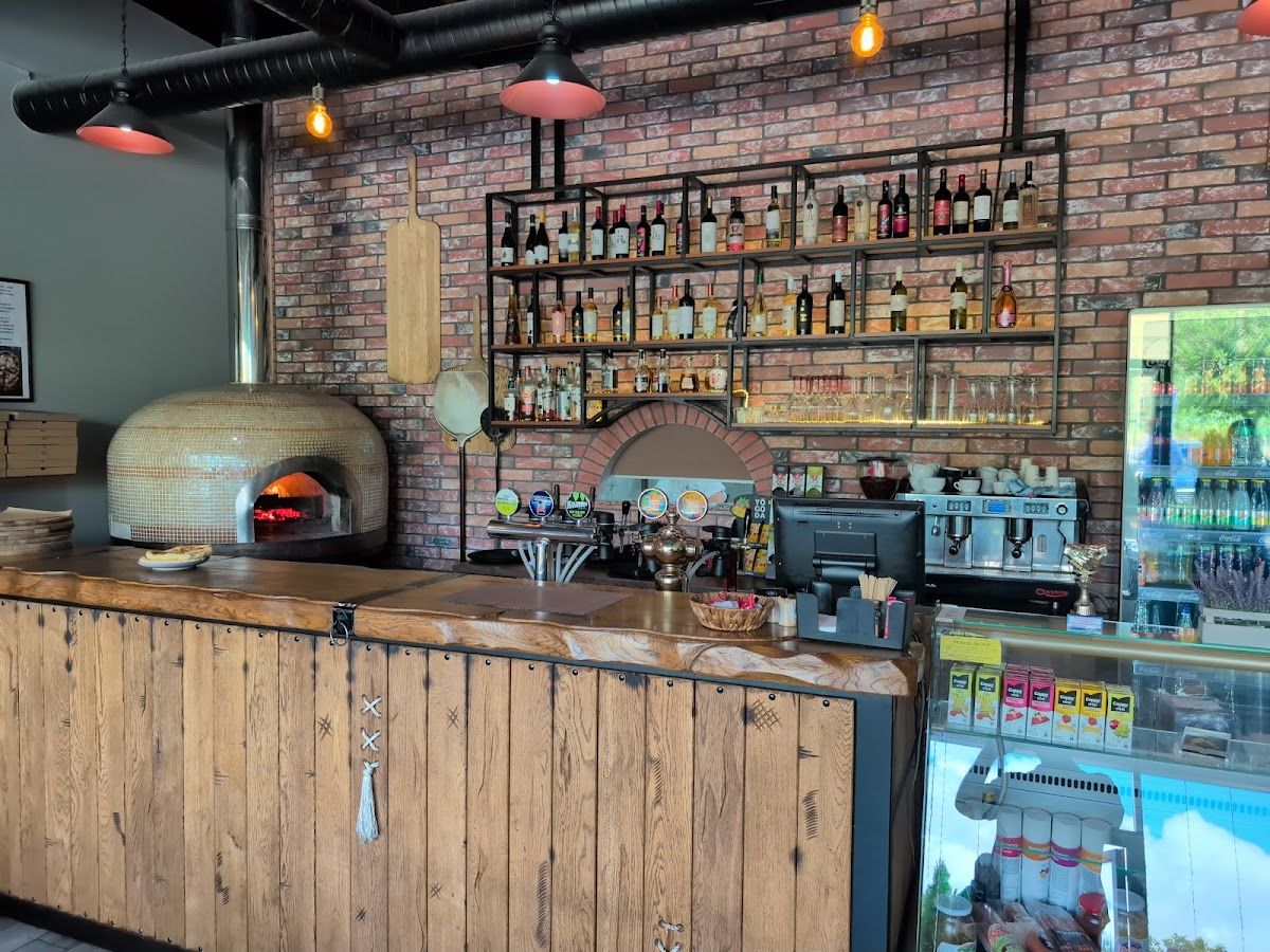 Caffe Bar Calatorul photo 2