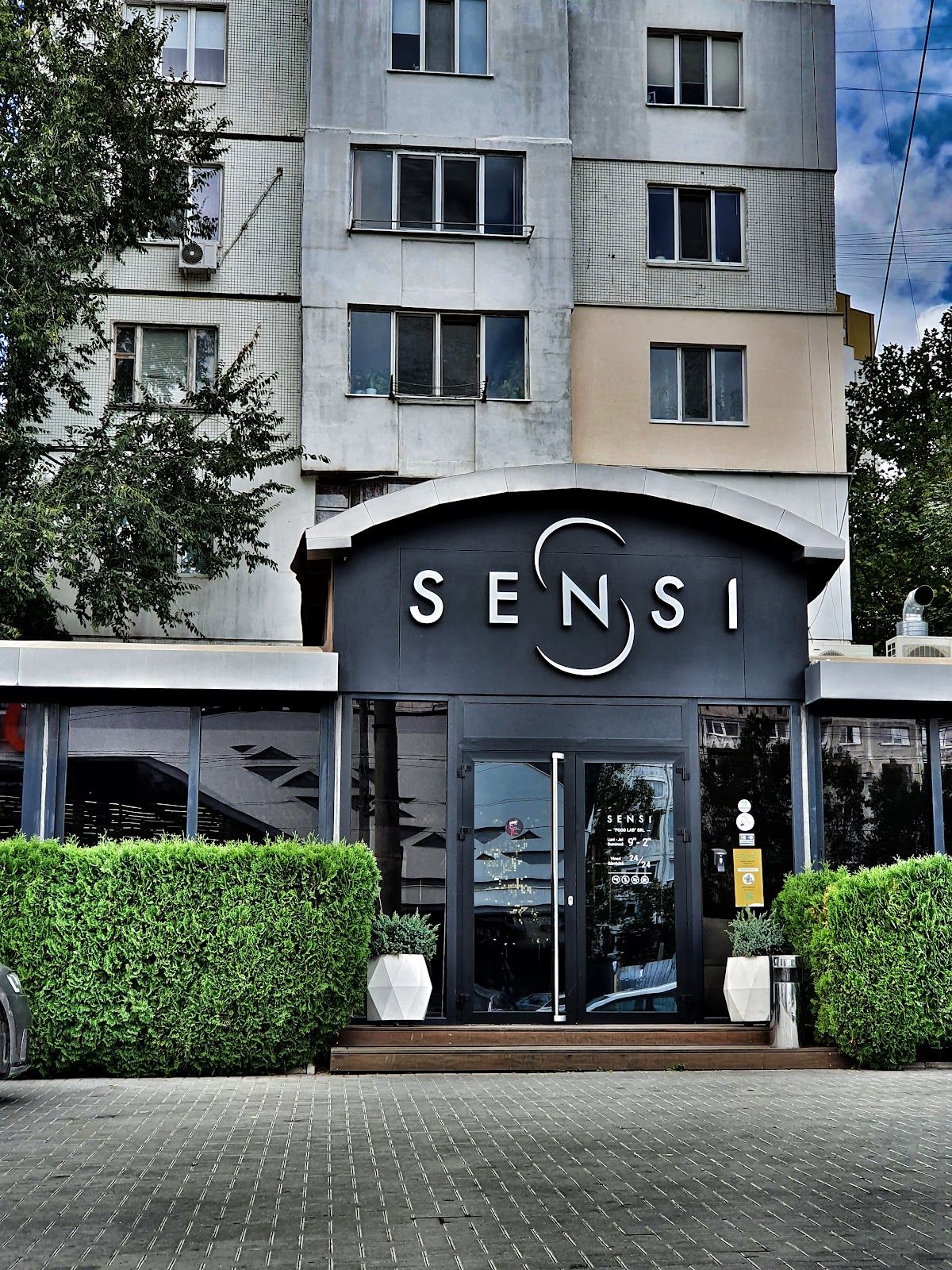 Sensi Bar & Café