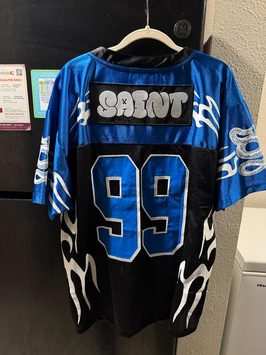 saint — photo 2