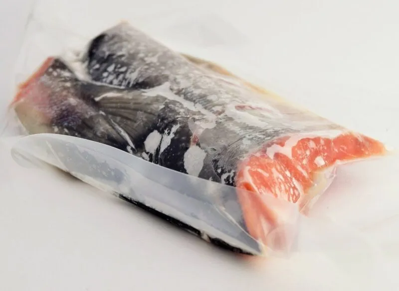 おいしい魚を頂くためのおすすめの解凍方法を5つ教えます