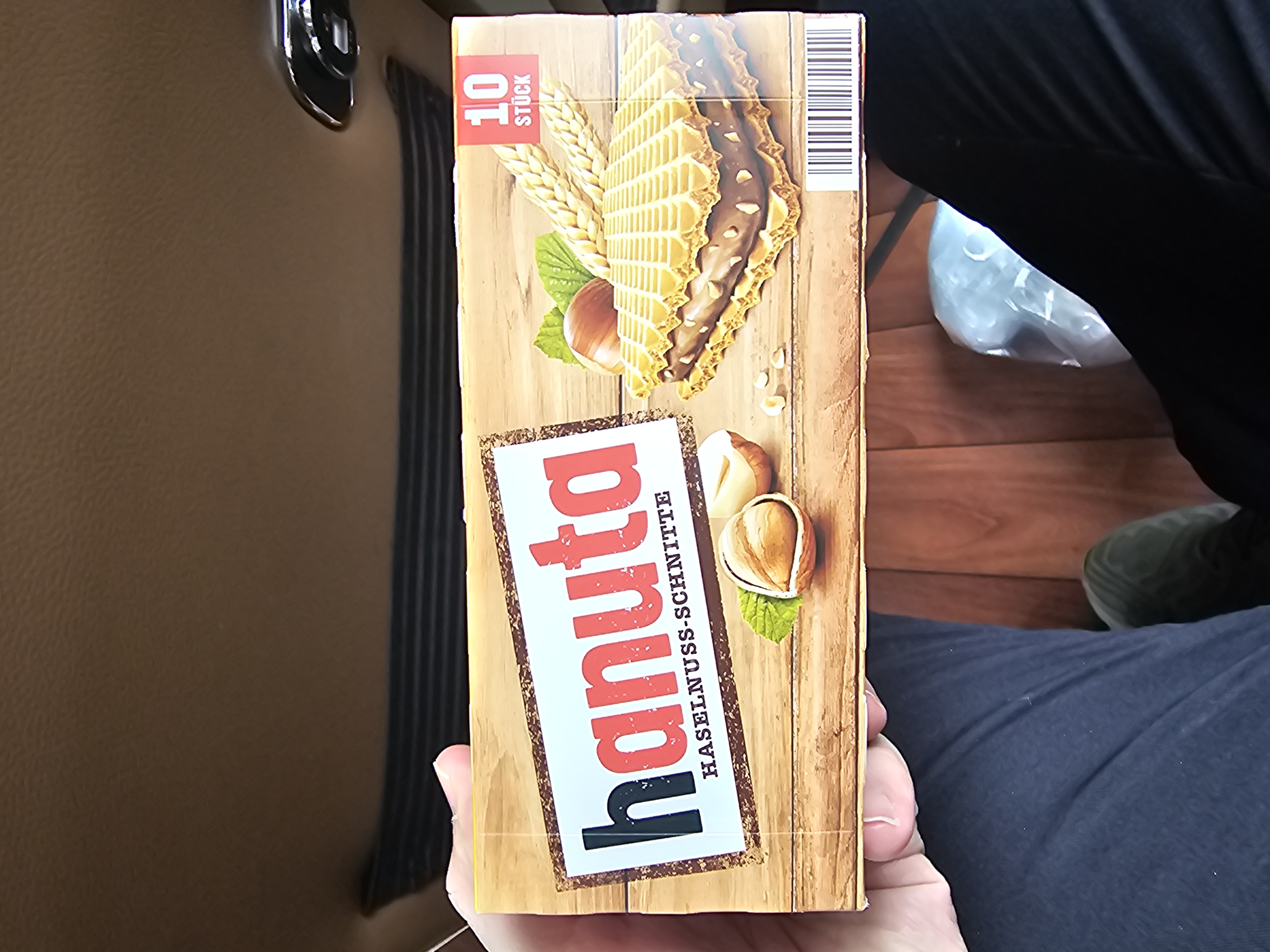 hanuta Hazelnut Wafers