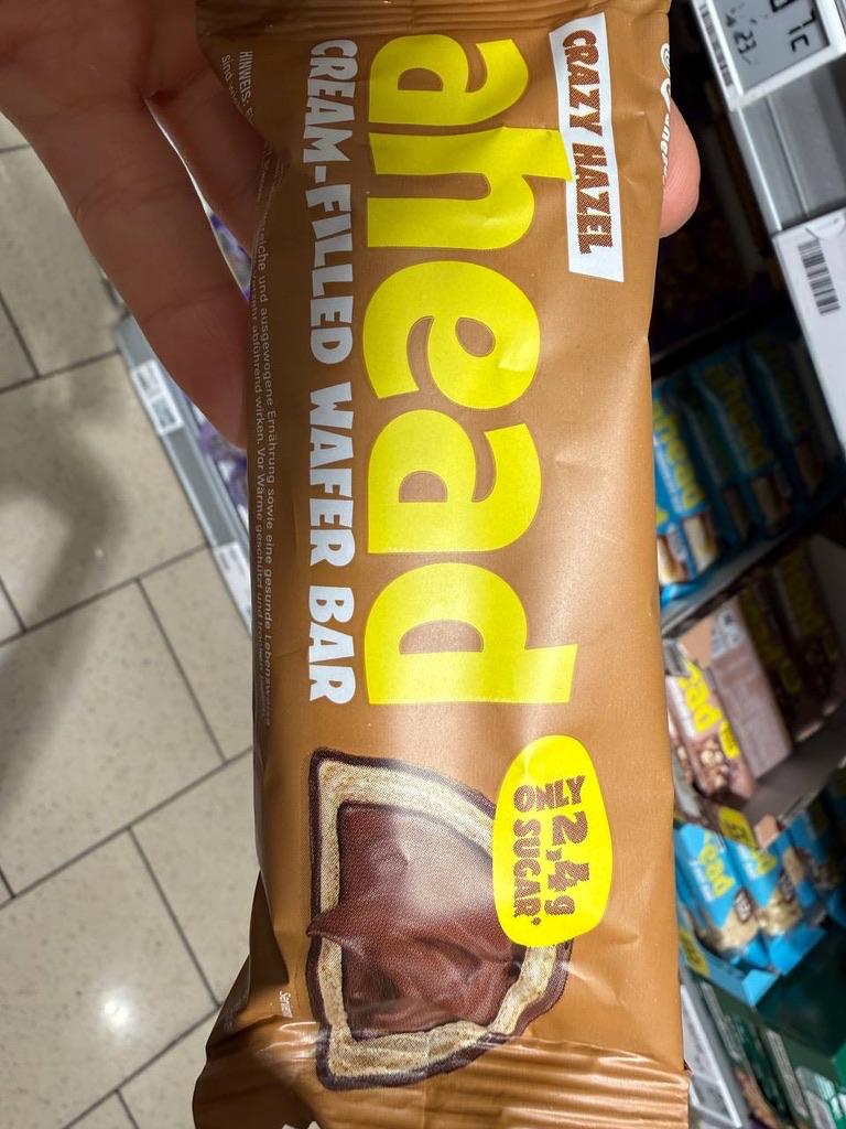 Hazelnut Cream-Filled Wafer Bar