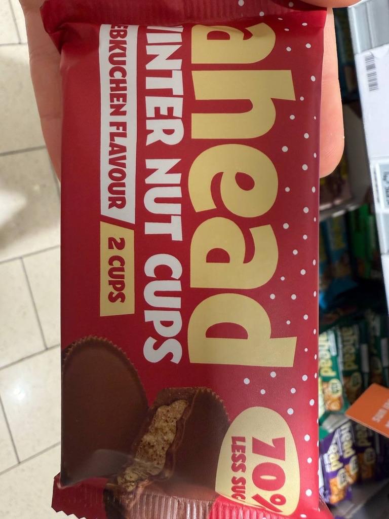 Winter Nut Cups (Gingerbread flavour)