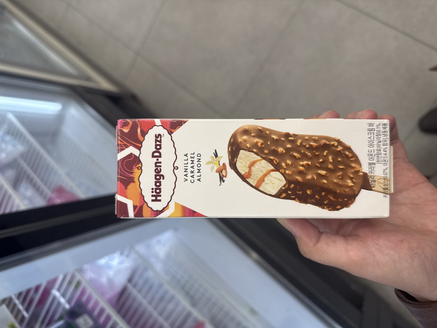 Häagen-Dazs Vanilla Caramel Almond