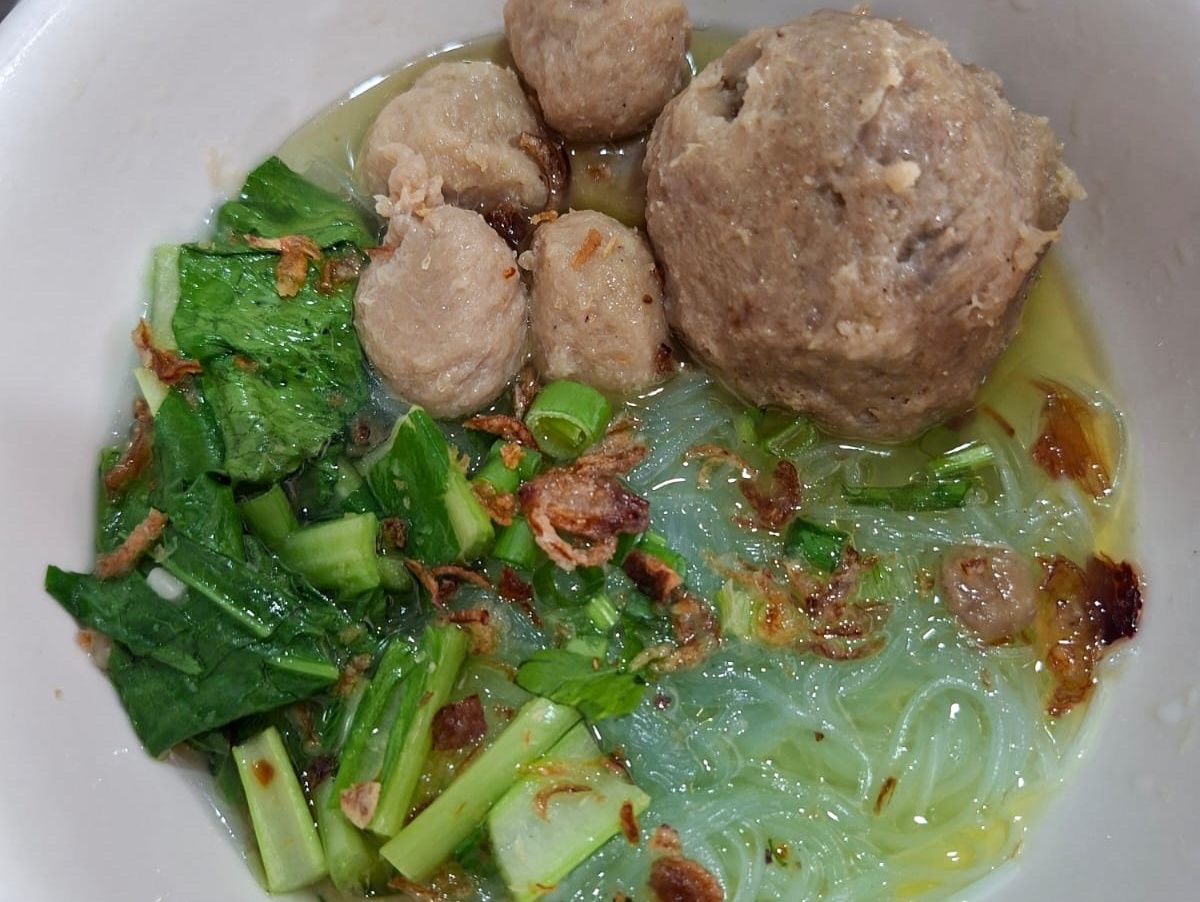 Restoran Ayam Penyet & Bakso Yuyun - Halal Restaurant in Shah alam, Malaysia