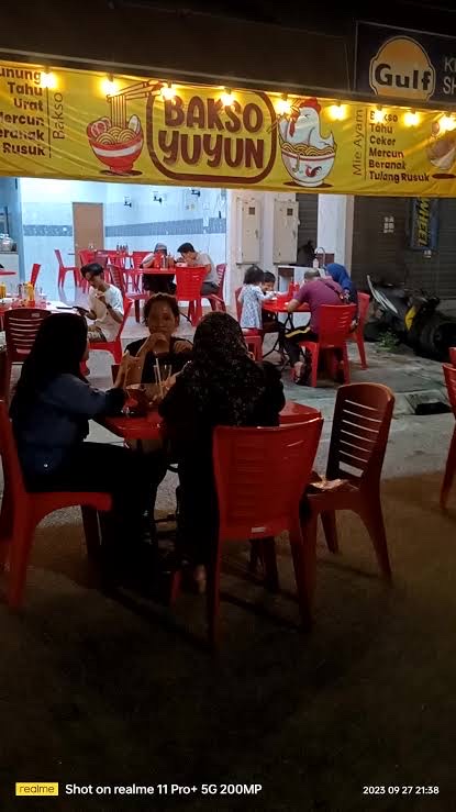 Restoran Ayam Penyet & Bakso Yuyun - Halal Restaurant in Shah alam, Malaysia