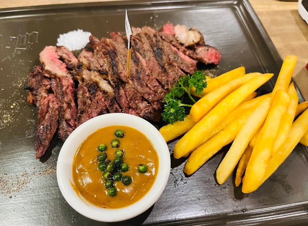 Nuatair Samyan Mitrtown (Halal) - Halal Restaurant in Bangkok, Thailand
