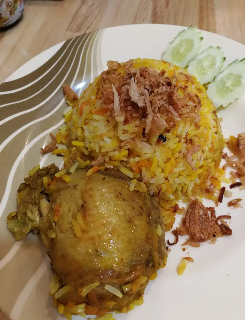 ครัวบ้านช่าง - Halal Street Food - Halal Restaurant in Bangkok, Thailand