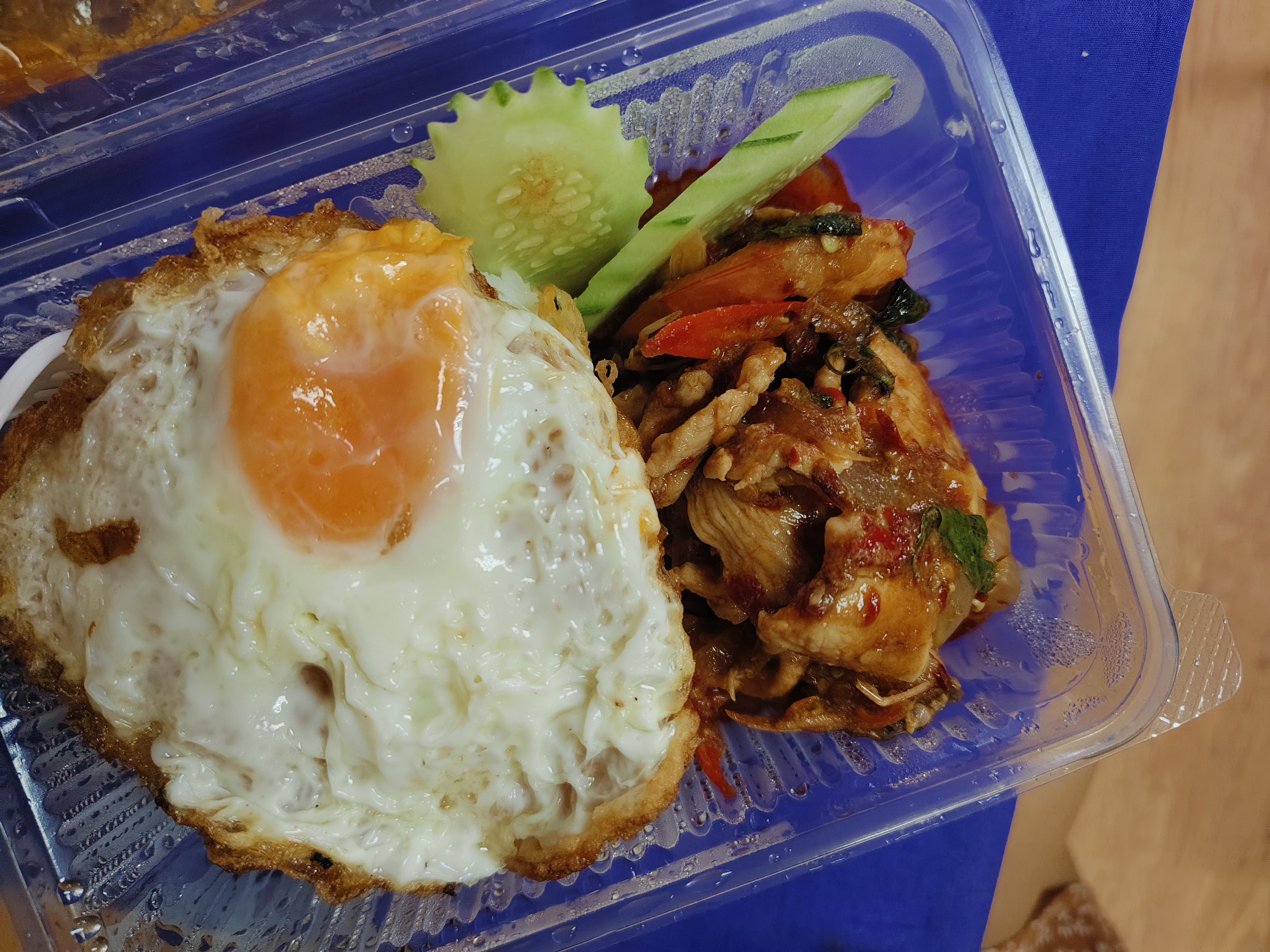 จ๊ะแดง อาหารตามสั่ง community photo 1