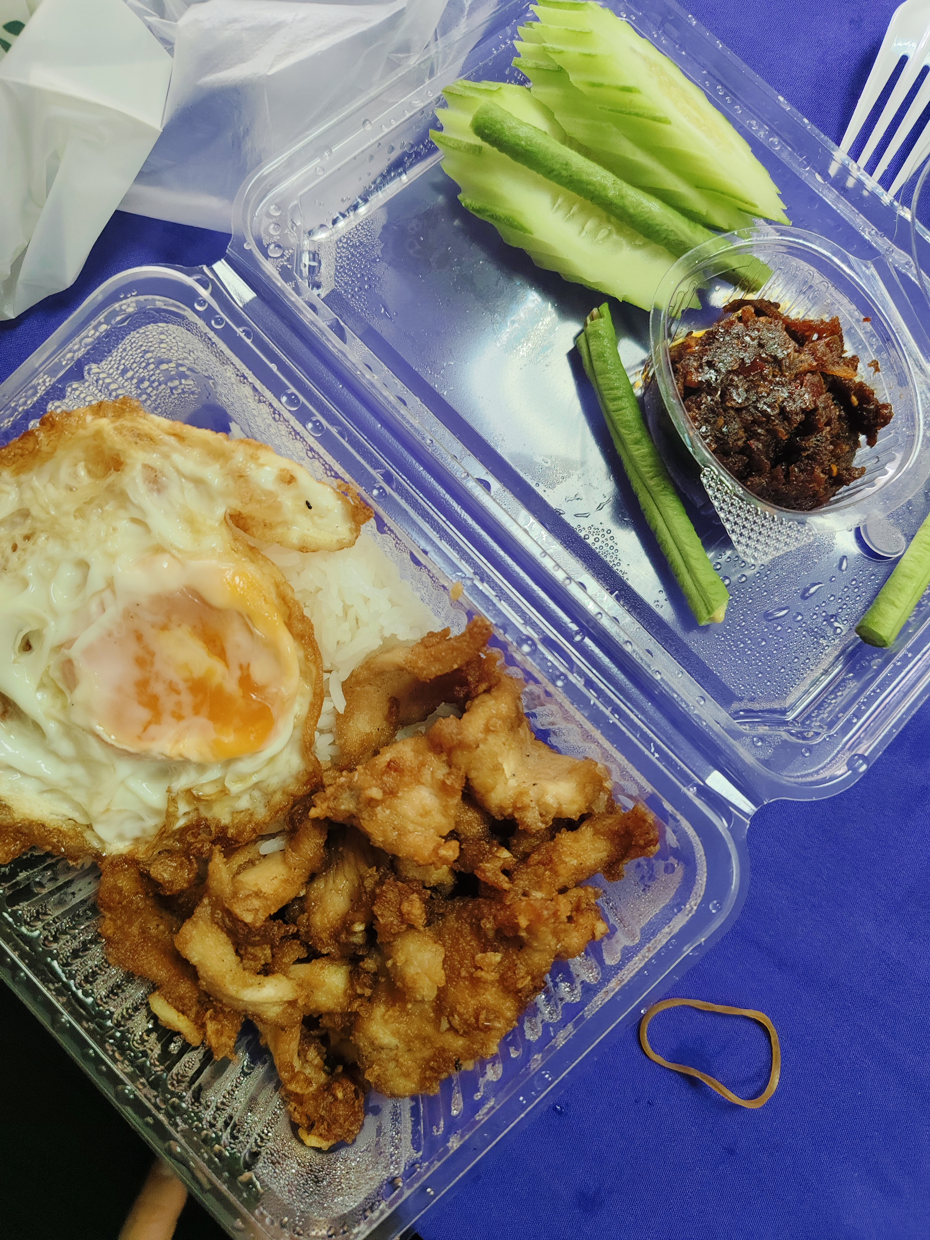 จ๊ะแดง อาหารตามสั่ง community photo 2