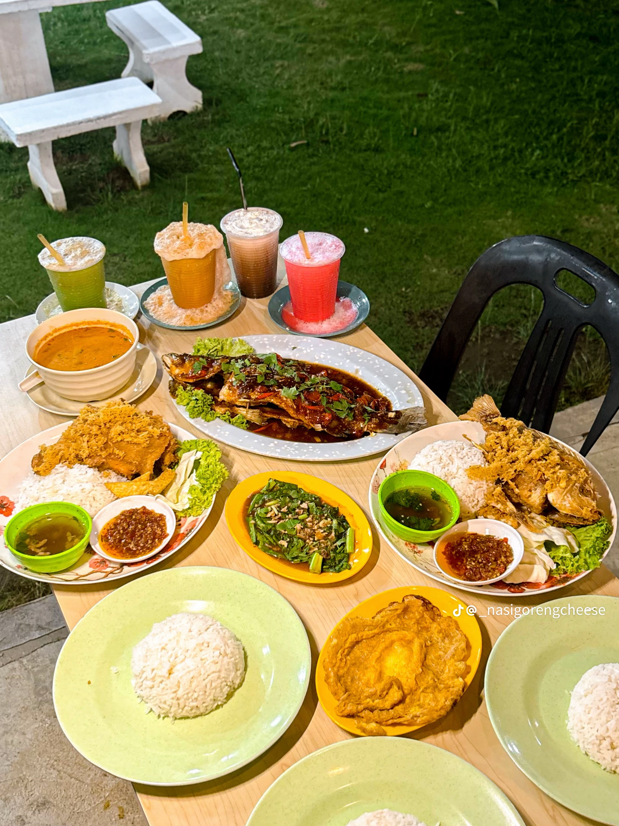 Mee Sup Setambung Mek Soho - Halal Restaurant in Kuantan, Malaysia