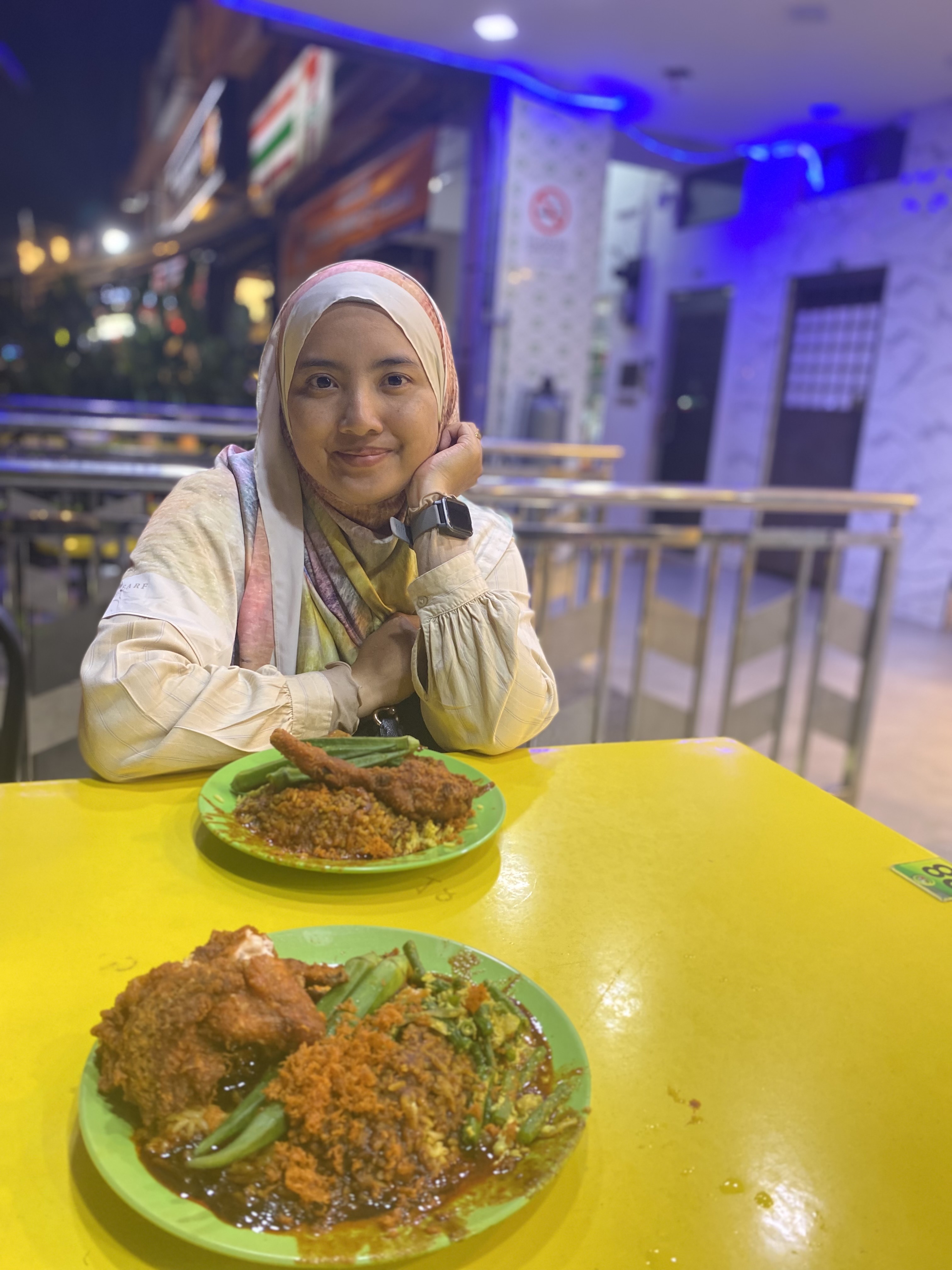 Nasi Kandar Alor Staq Haji Sultan - Halal Restaurant in Shah alam, Malaysia