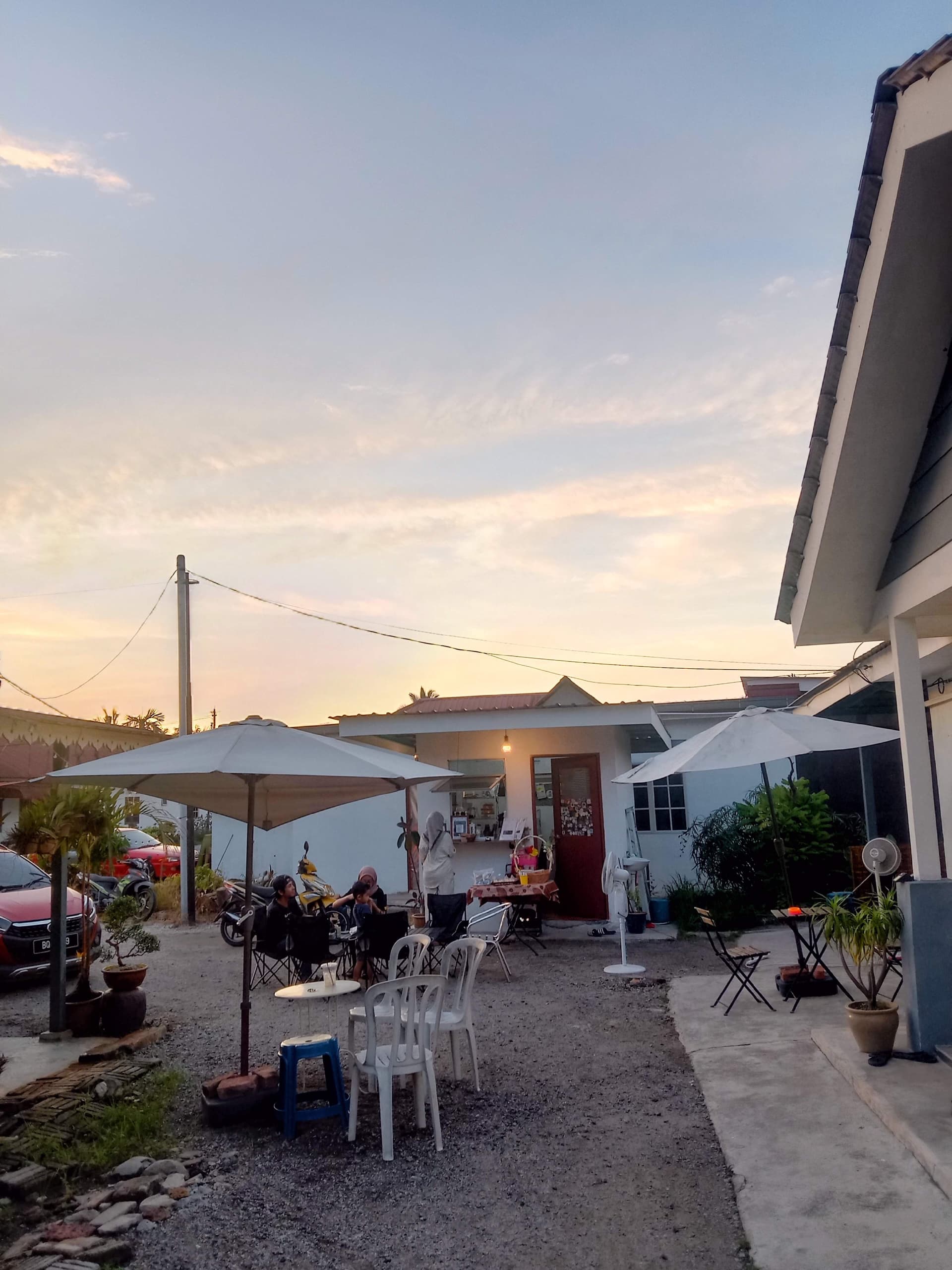 Kembwäng köpi - Halal Restaurant in Klang, Malaysia