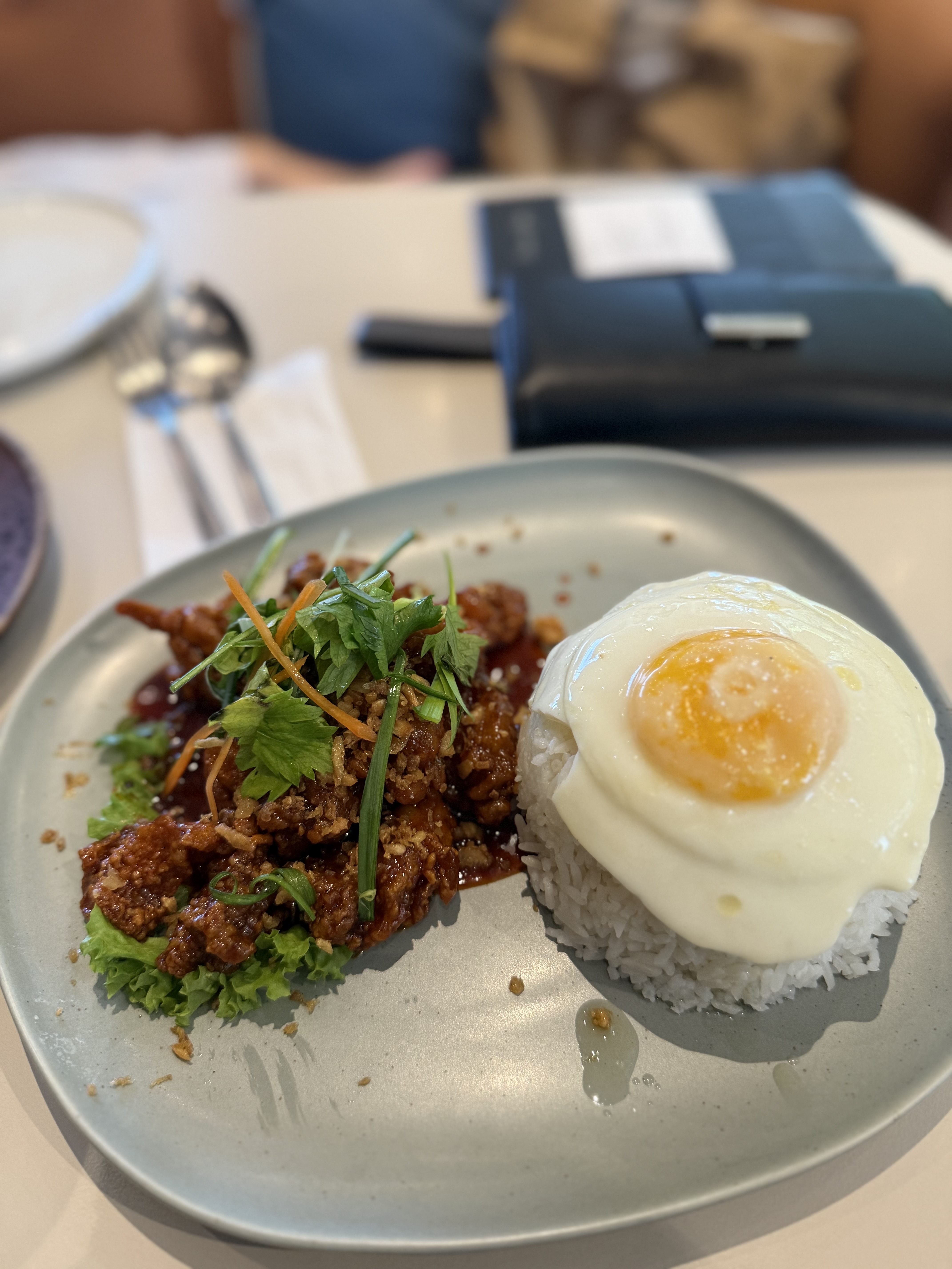 Rain Tree Cafe & Restaurant - Halal Restaurant in Bintulu, Malaysia