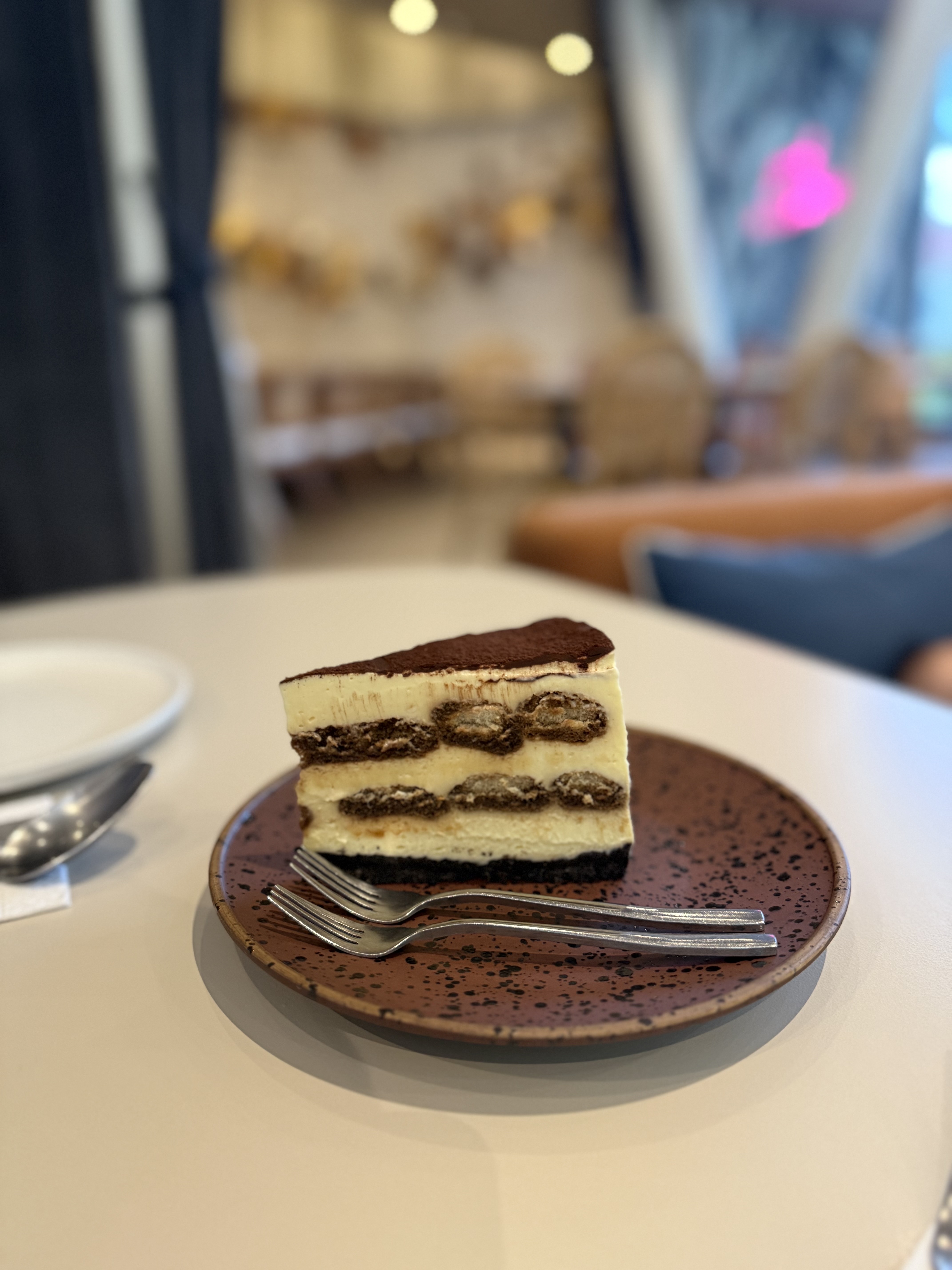 Rain Tree Cafe & Restaurant - Halal Restaurant in Bintulu, Malaysia