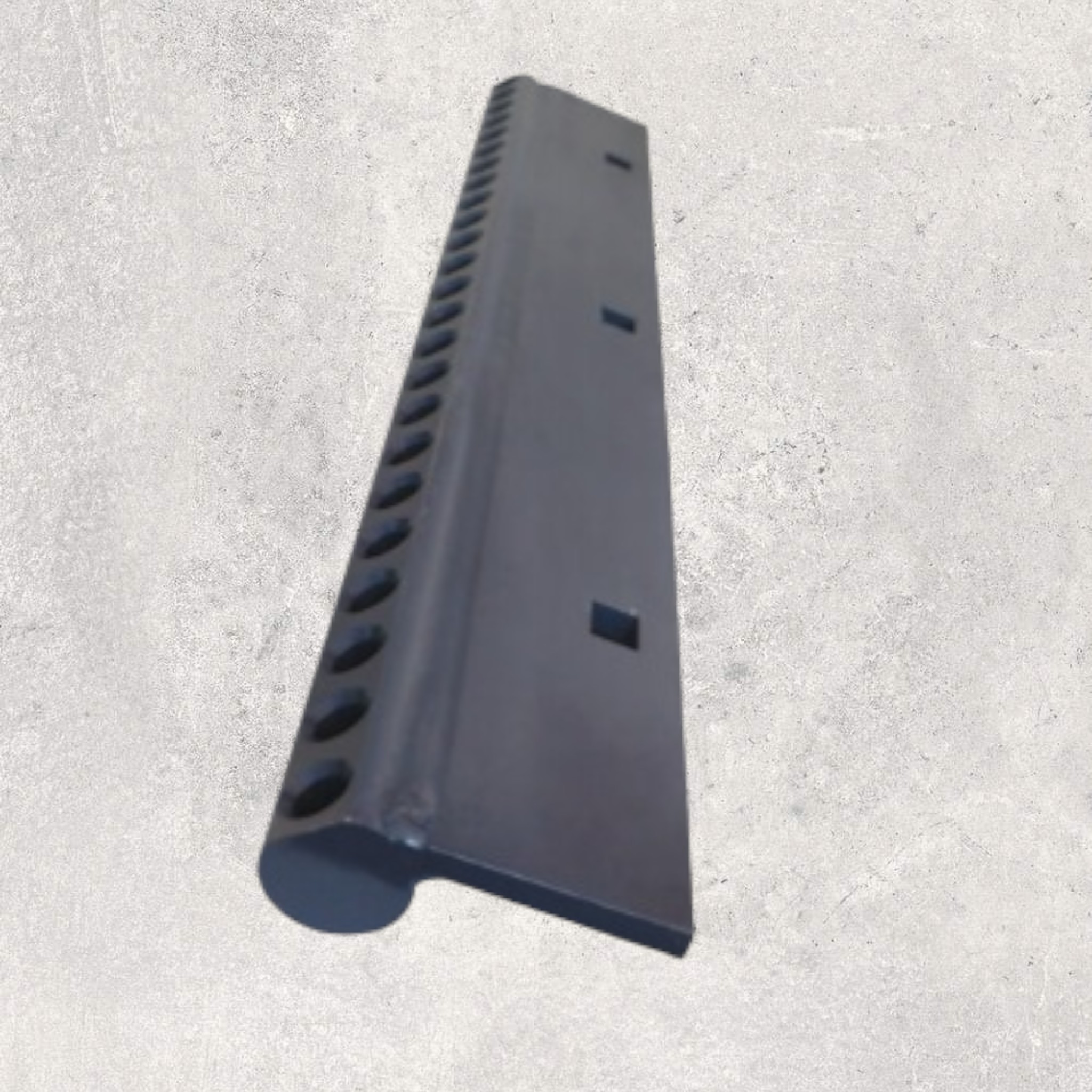 Polanneterä AA-4000 Tappiterärungot MOC 250/500HB Mitat: 12 x 130 x 1220 mm 60°
