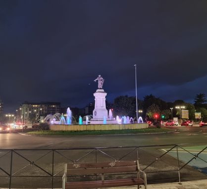 Mpinfante en Hamelin: Paisaje, Puestos a saltarse las normas del buen encuadre ( aunque lo intenté, está algo lejos para distinguir la figura ) voy a subi...