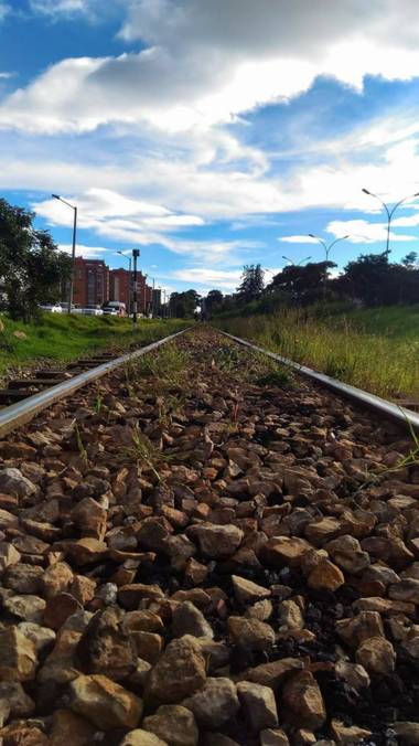 EstebanCampuzano24 en Hamelin: Paisaje  (Niza), Vías del tren, Bogotá-Colombia