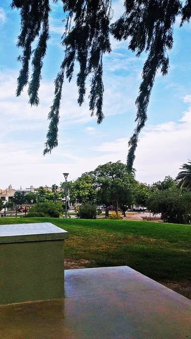 Emanuel Soto Icazatti en Hamelin: Paisaje  (San Juan), Fotografía de la plaza Hipólito Irigoyen o también conocido como 