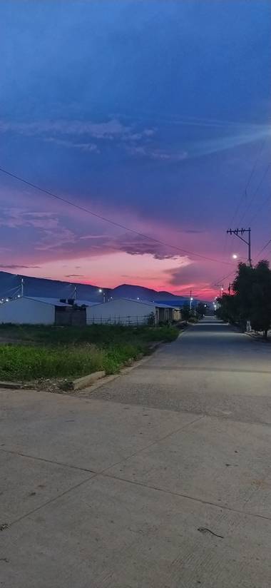 Laojeda07 en Hamelin: Paisaje  (Hatonuevo), Hatonuevo la Guajira
Amanecer colorido 🔥