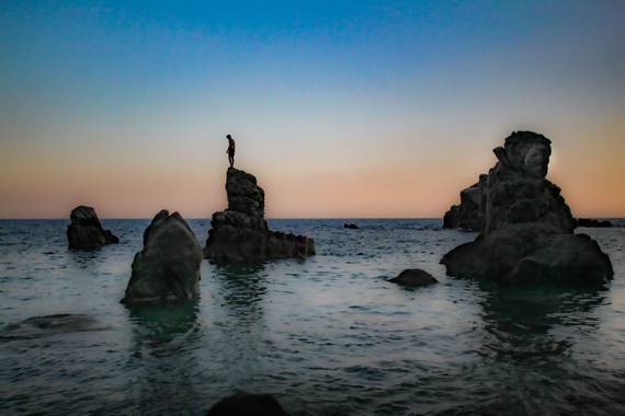david en Hamelin: Paisaje  (Lloret de Mar), #apfb últimos rayos de sol en cala del Frares/lloret de mar/Cataluña. Listo para el último salto. 