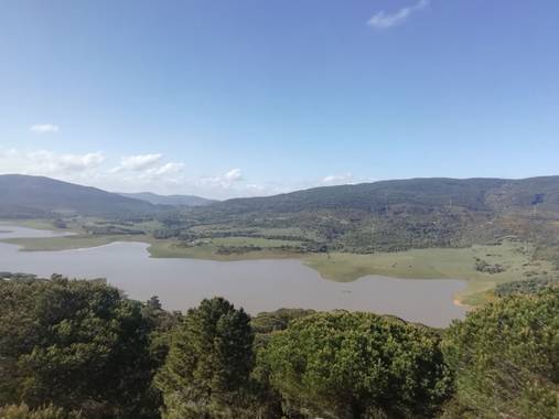 Noelia LLoret  en Hamelin: Paisaje, Embalse del Palancar, Los Barrios