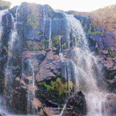 porroalejandra7 en Hamelin: Paisaje  (Picunches), #cascada #naturaleza #montañas #agua Lugares que valen la pena caminar y disfrutar.. Neuquén Argentina 