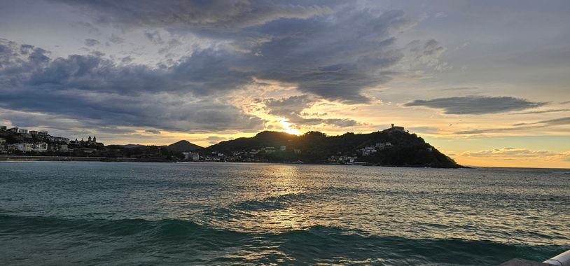 Vivi en Hamelin: Paisaje  (San Sebastián), Atardecer en San Sebastián 