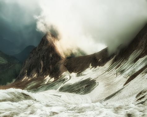 Justi en Hamelin: Paisaje  (Rocca Pietore), Marmolada es una montaña en el noreste de Italia y la montaña más alta de los Dolomitas. La montaña se encuentr...