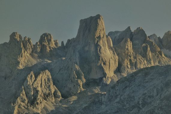 Noe en Hamelin: Paisaje  (Cabrales), #mountains #urriellu #landscapephotography #landscape #mountains #nature #naturephotography #naturelovers #paisajes #a...