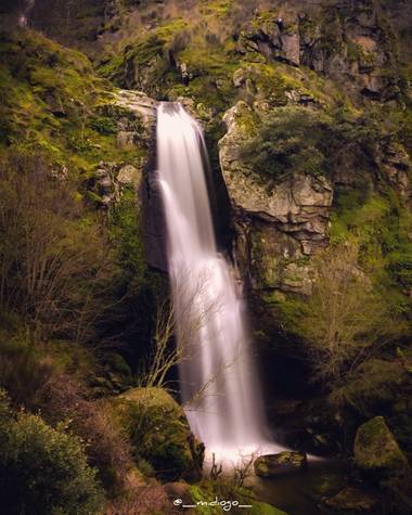 MonniiDiogo en Hamelin: Paisaje  (Pereña de la Ribera), #cascadas 
#landscapers 
#paisajesdeespaña 
#nature_perfect 
#naturegram 
#naturephotohraphy 
#natu...