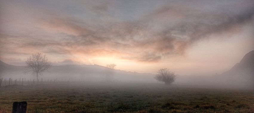 Sortueta en Hamelin: Paisaje  (Castro-Urdiales), Días de niebla 