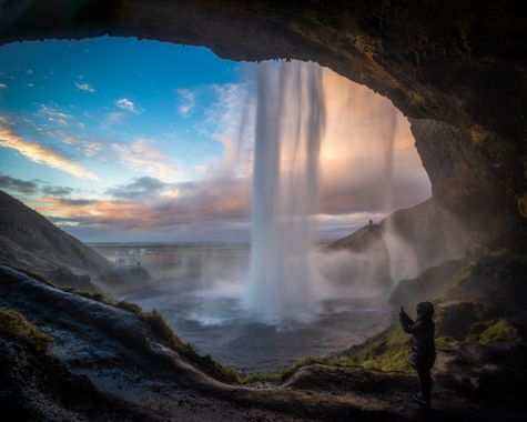 José Roldan en Hamelin: Paisaje  (Rangárþing eystra), #cascada #islandia #landscape #landscapephotography #atardecer #viajes #rural #colores #cueva #largae...