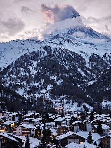 Mpordom en Hamelin: Paisaje  (Zermatt), Cervino. Zermat 
#suiza #montain #paisaje #landscapephotography #beautiful #photografy 