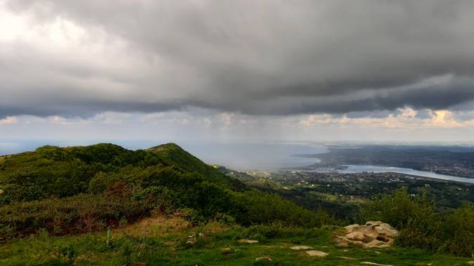 Nicolas.infante en Hamelin: Paisaje  (Fuenterrabía), Llueve sobre la costa 