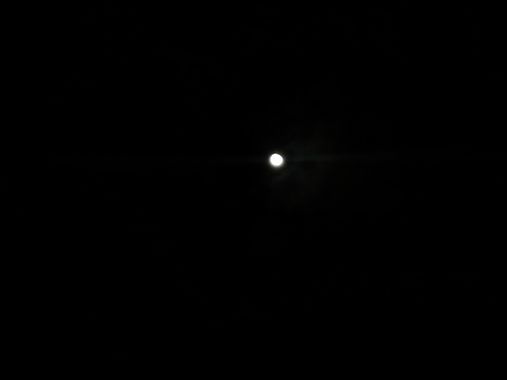 alejandrosacristan2003 en Hamelin: Paisaje, Una noche vi la luna y mi mente sola volando subió y se enamoro