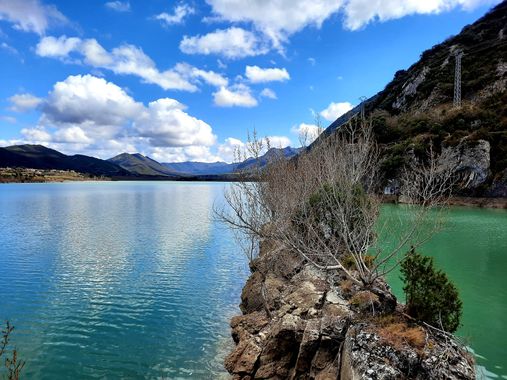 Naomi en Hamelin: Paisaje  (Huesca), #paisajenatural#pantanodelapeña#CumpleHamelin